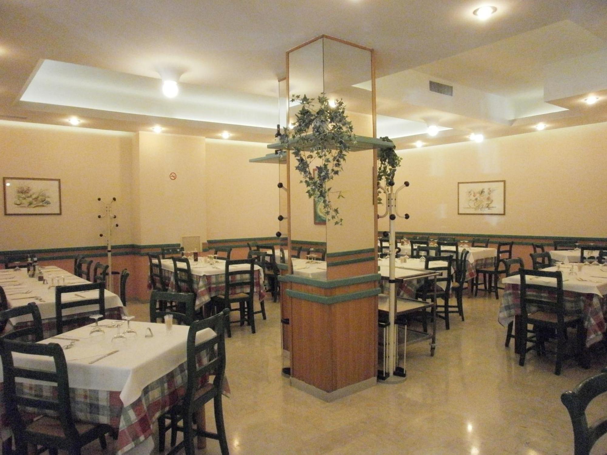 曼佐尼酒店 佩鲁贾 外观 照片